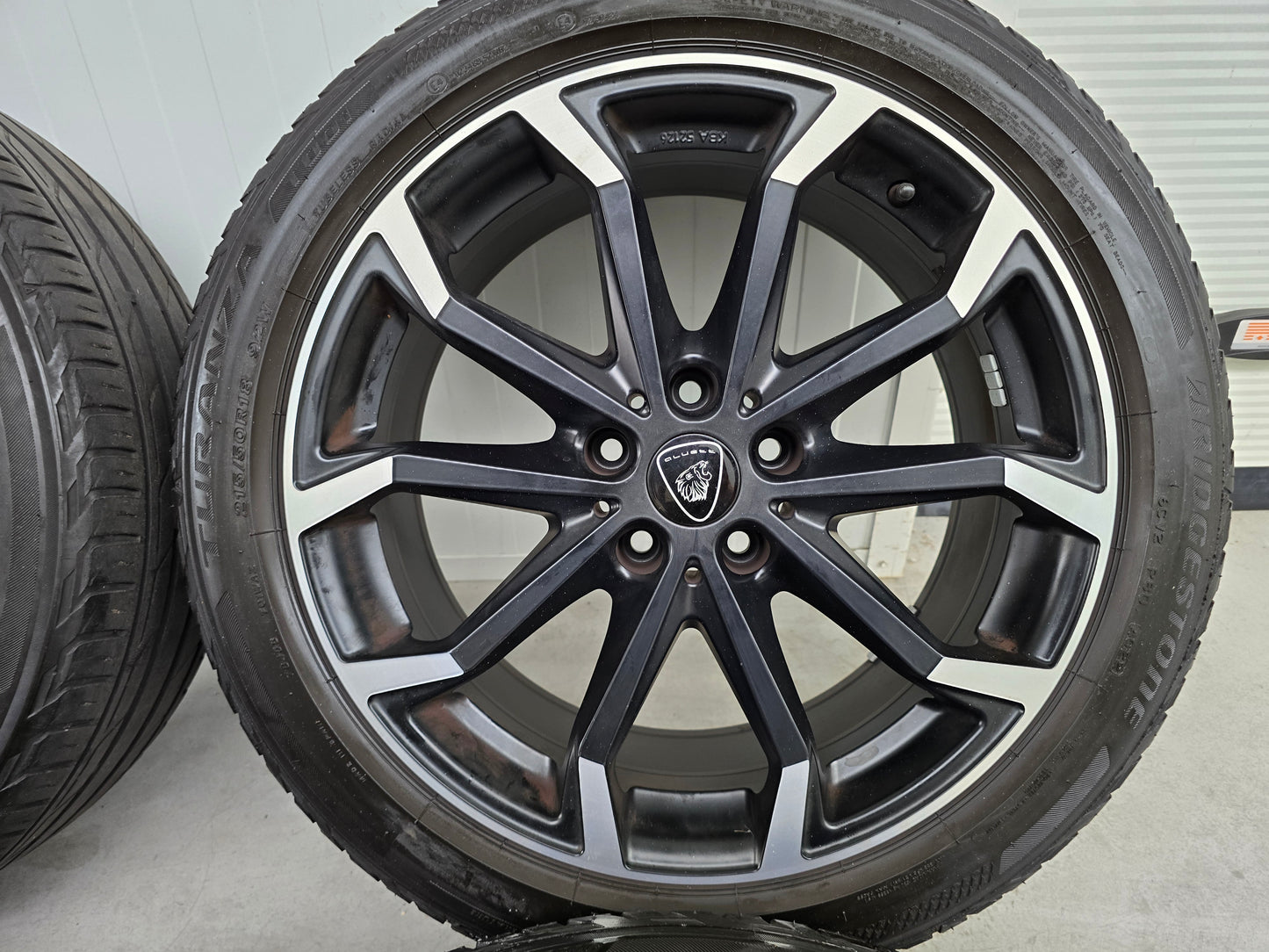 SEAT Ateca Skoda Epiq Karoq 18 inch velgen zomerbanden