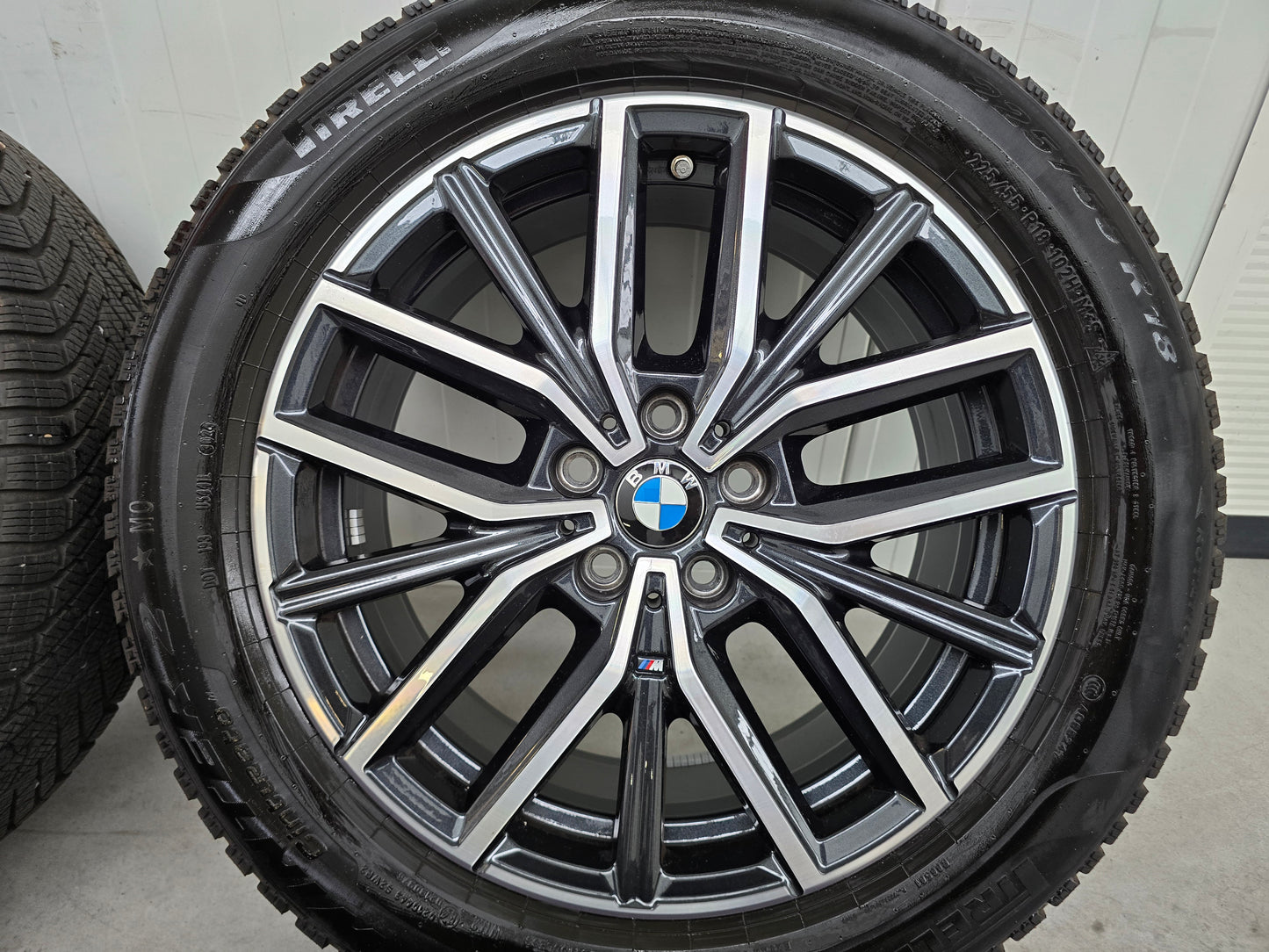BMW iX1 X1 X2 iX2 F48/U11/U12 F49/U10 838M 18 inch winterbanden