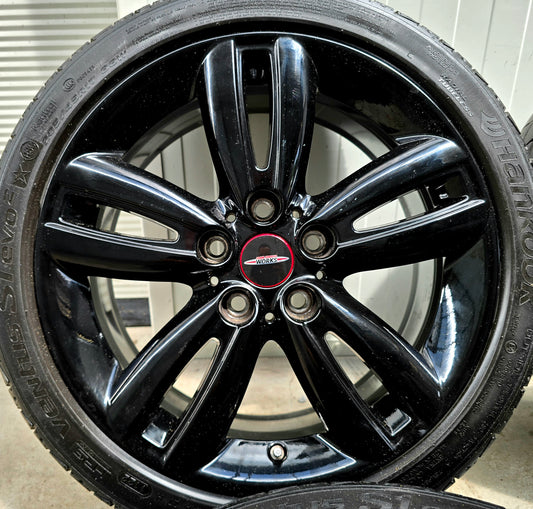 Mini Cooper / S / D / One / Cabrio JCW 17 inch velgen zomerbanden