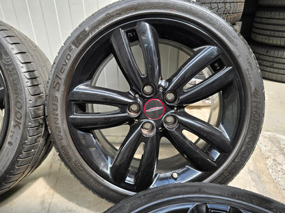 Mini Cooper / S / D / One / Cabrio JCW 17 inch velgen zomerbanden