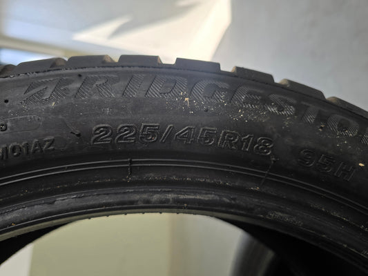 4x Bridgestone Blizzak 225/45 R18 winterbanden BMW * Runflat