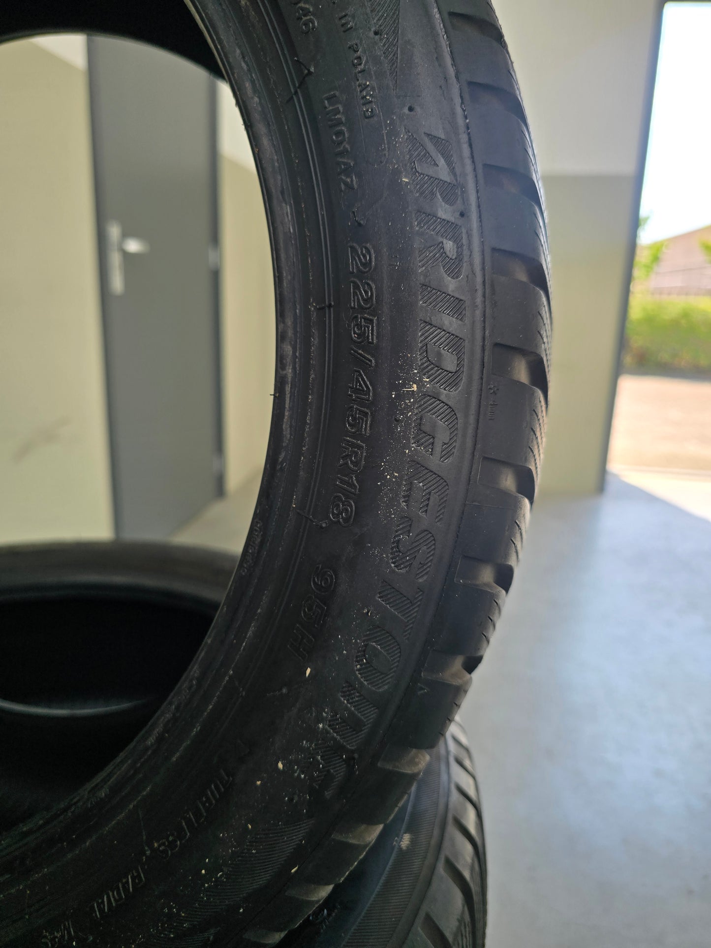 4x Bridgestone Blizzak 225/45 R18 winterbanden BMW * Runflat