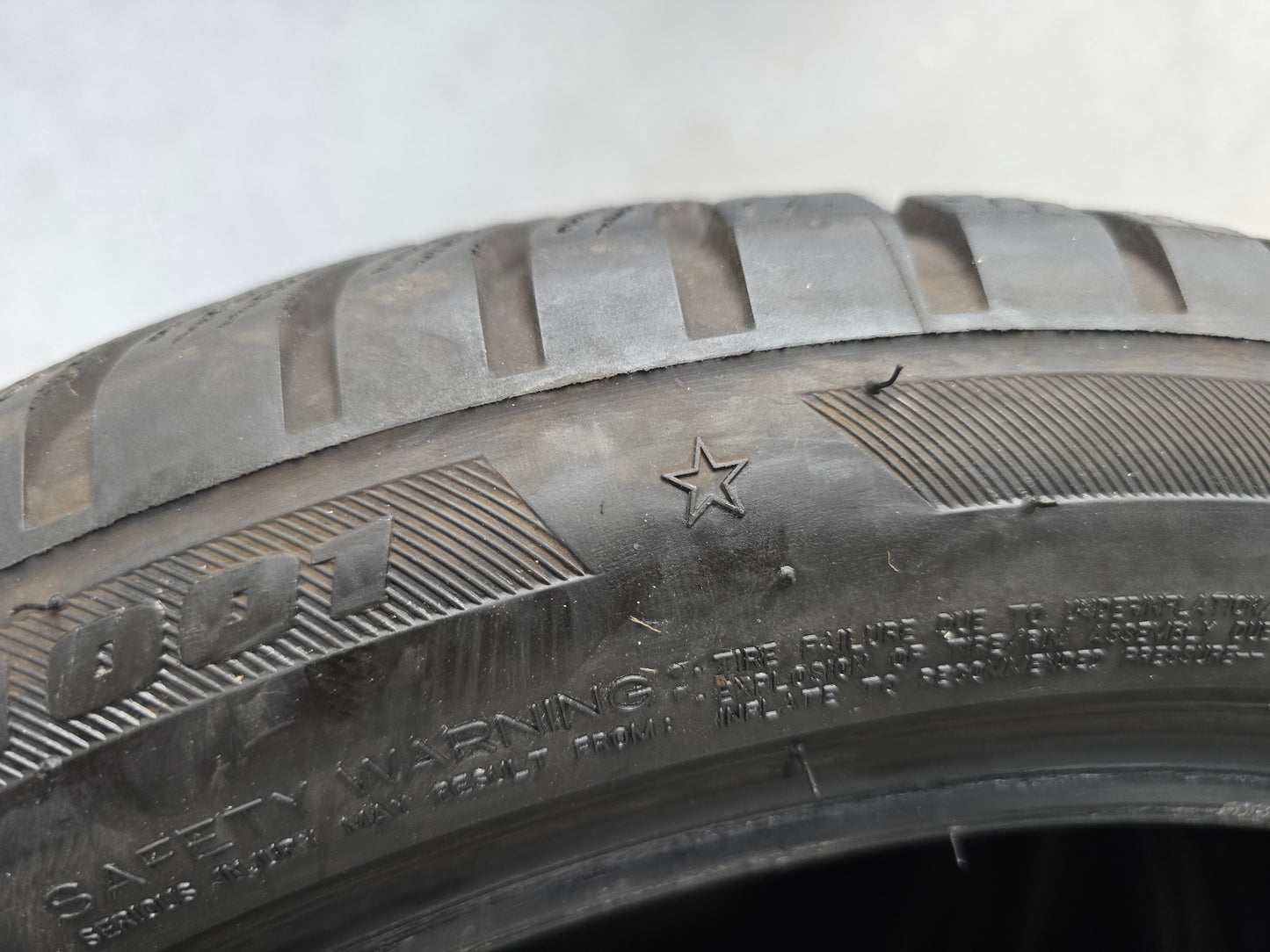 4x Bridgestone Blizzak 225/45 R18 winterbanden BMW * Runflat