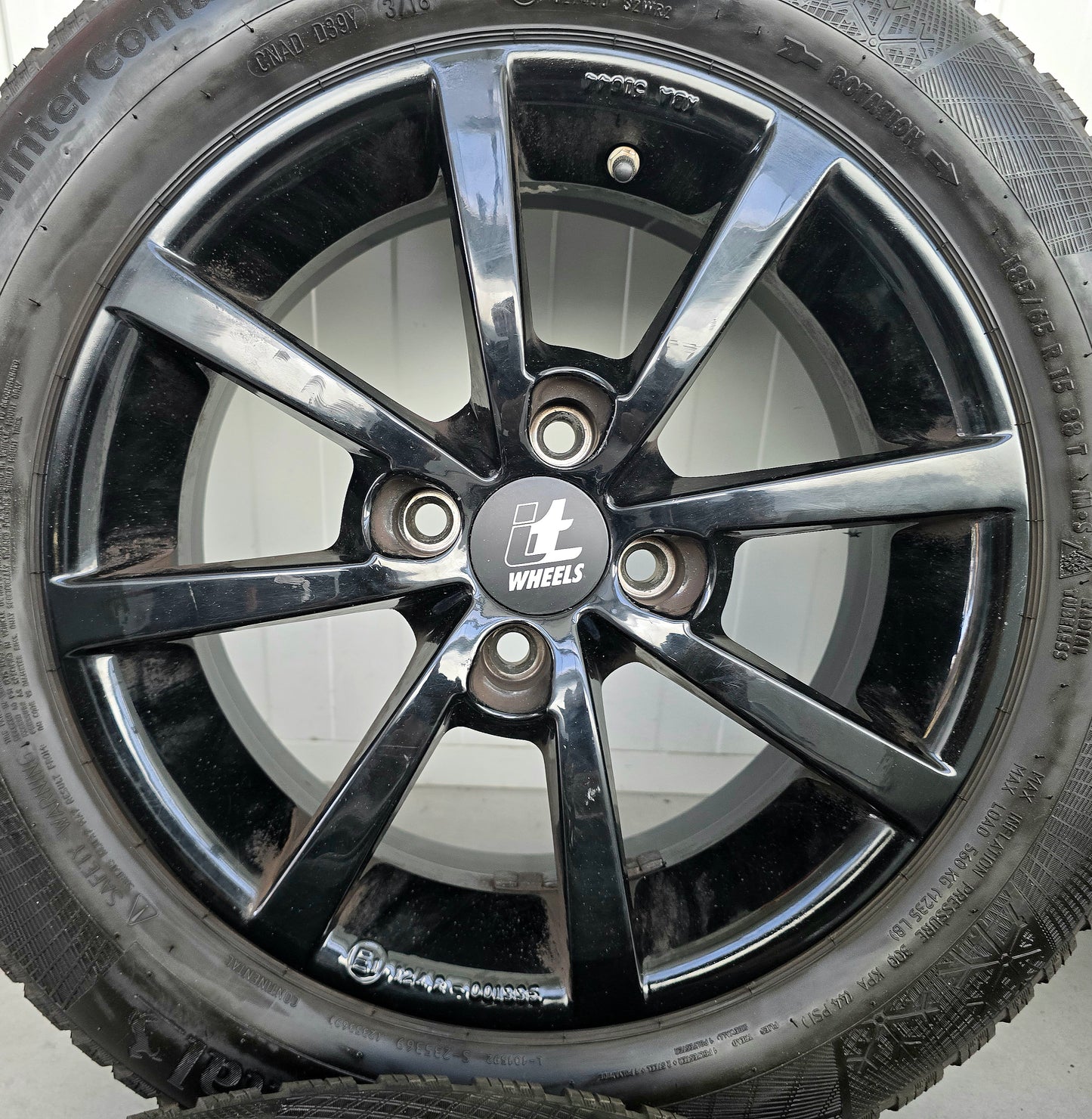 Opel Corsa C D E Adam Tigra 15 inch velgen winterbanden 4x100