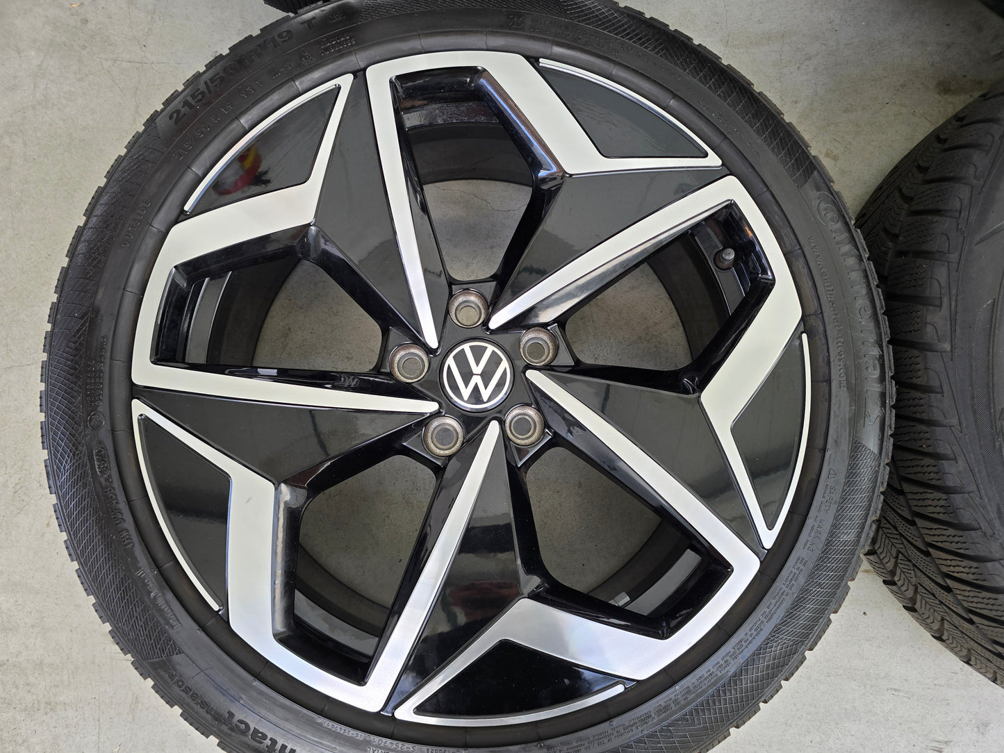 Volkswagen ID3 ID4 19 inch velgen Winterbanden Andoya 5x112