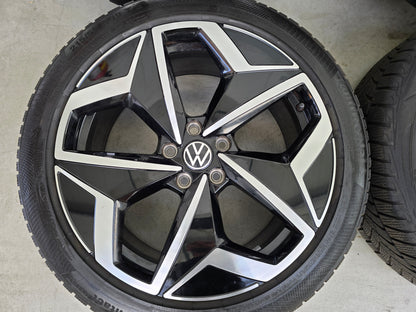 Volkswagen ID3 ID4 19 inch velgen Winterbanden Andoya 5x112