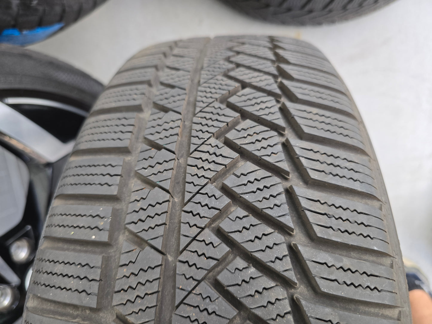 Volkswagen ID3 ID4 19 inch velgen Winterbanden Andoya 5x112