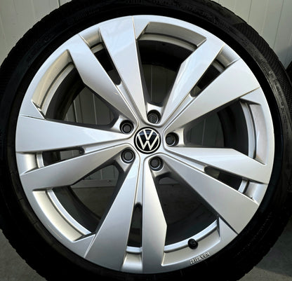 VW ID4 ID5 ID6 ID Buzz 20 inch velgen winterbanden OEM