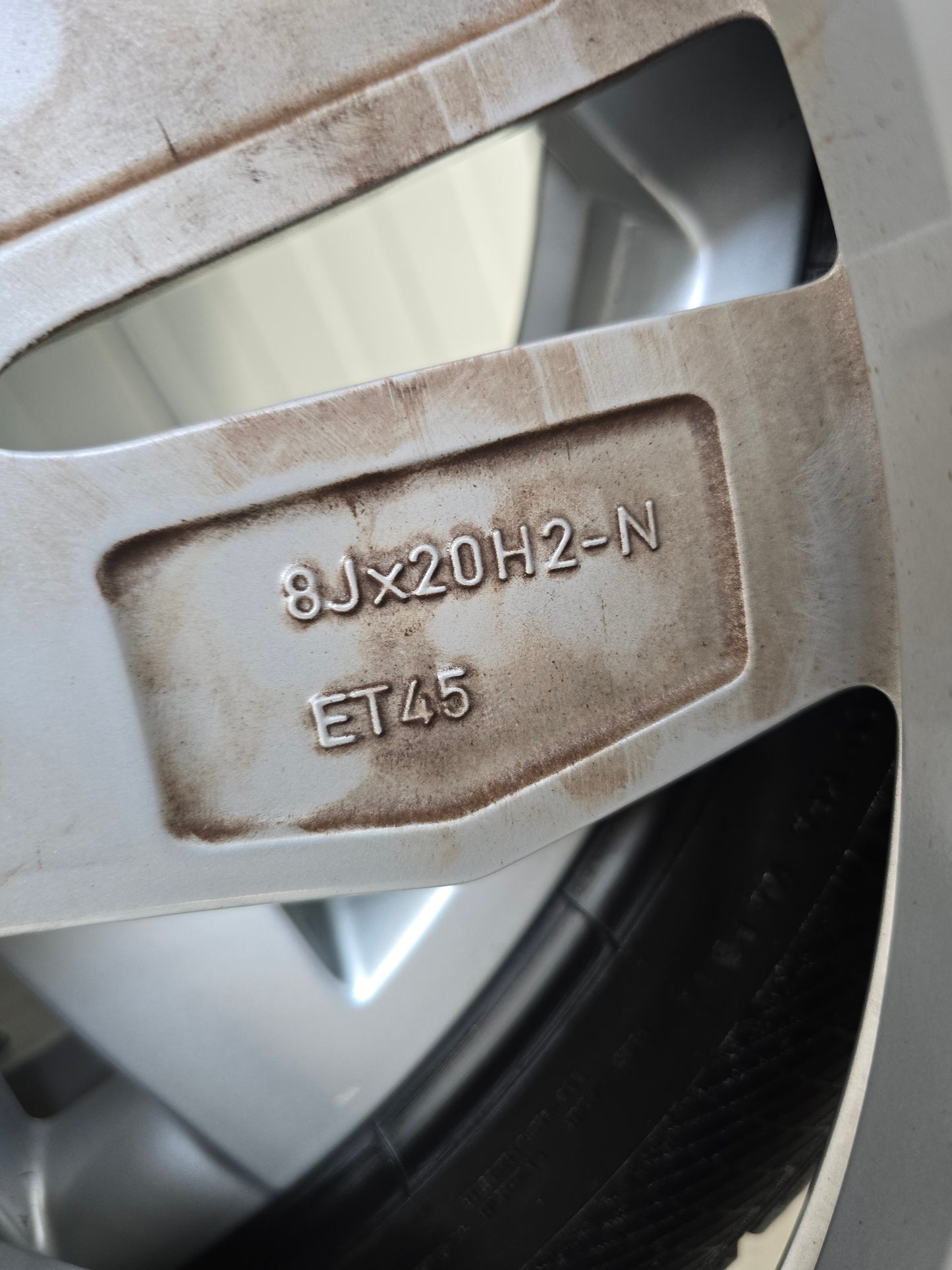 VW ID4 ID5 ID6 ID Buzz 20 inch velgen winterbanden OEM