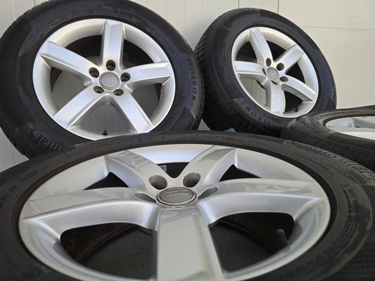 Audi Q5 17 inch originele velgen winterbanden Continental AO