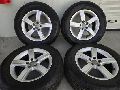 Audi Q5 17 inch originele velgen winterbanden Continental AO