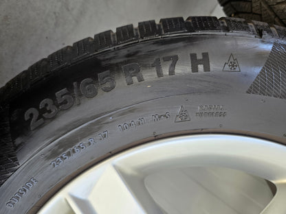 Audi Q5 17 inch originele velgen winterbanden Continental AO