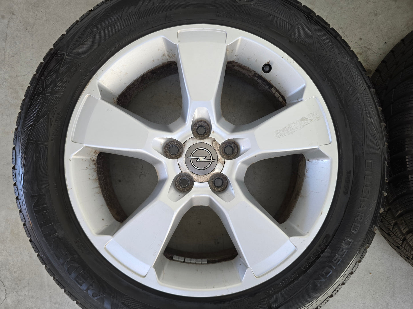 Opel Antara Chevrolet Captiva 18 inch velgen winterbanden 5x115