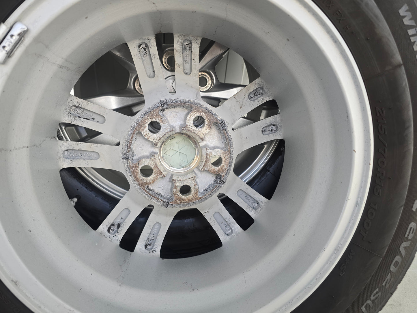 Mitsubishi Outlander 16 inch velgen winterbanden Hankook 5x114.3