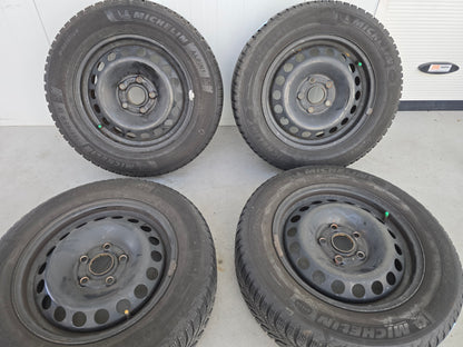 Volkswagen Golf Caddy Audi A3 15 inch velgen winterbanden Michelin