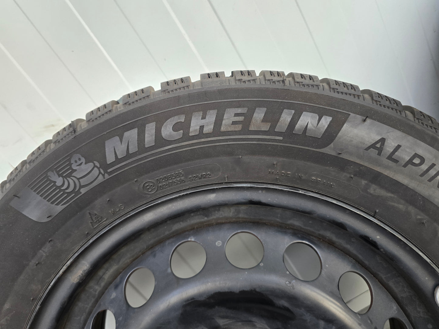 Volkswagen Golf Caddy Audi A3 15 inch velgen winterbanden Michelin