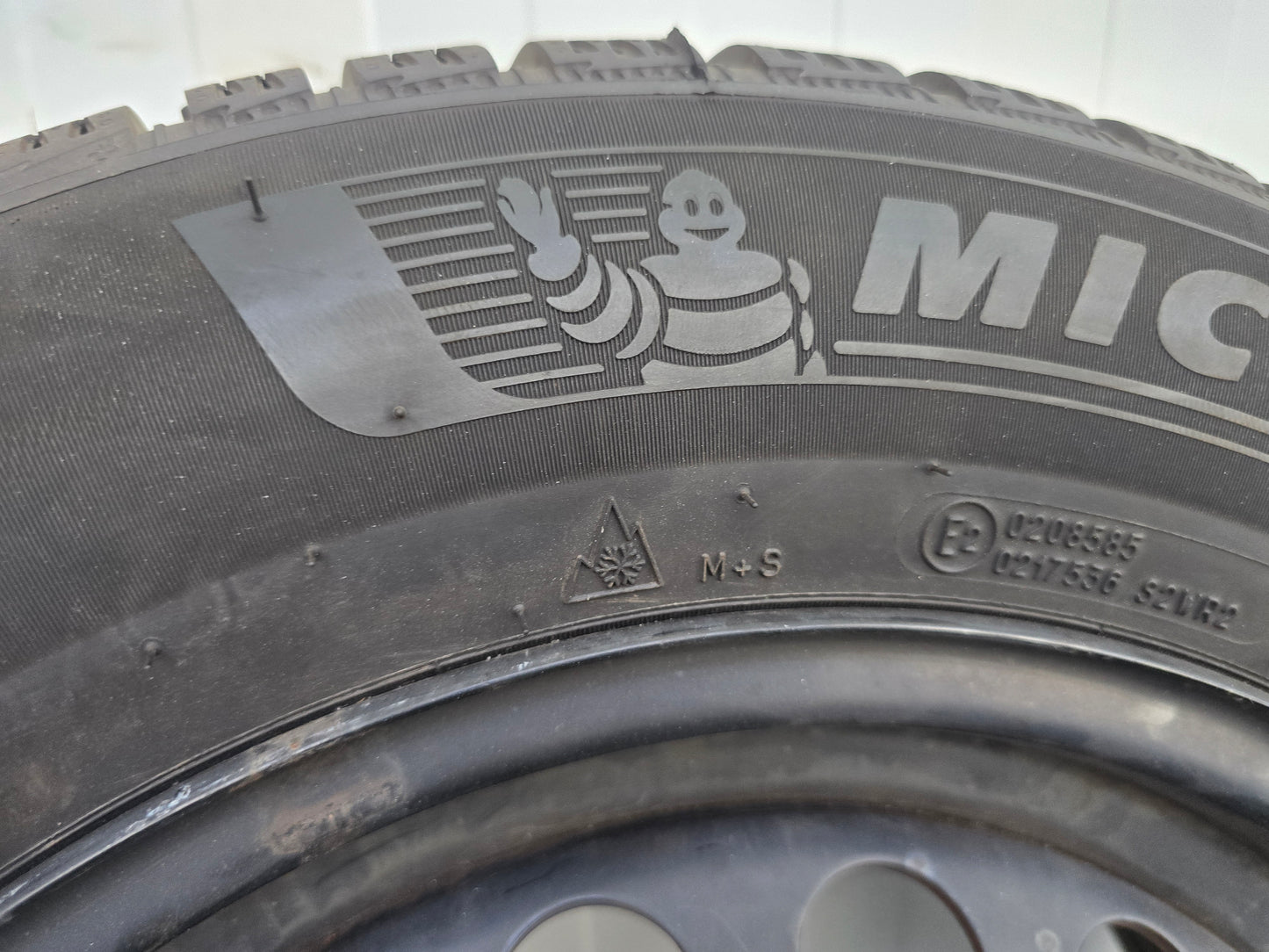 Volkswagen Golf Caddy Audi A3 15 inch velgen winterbanden Michelin