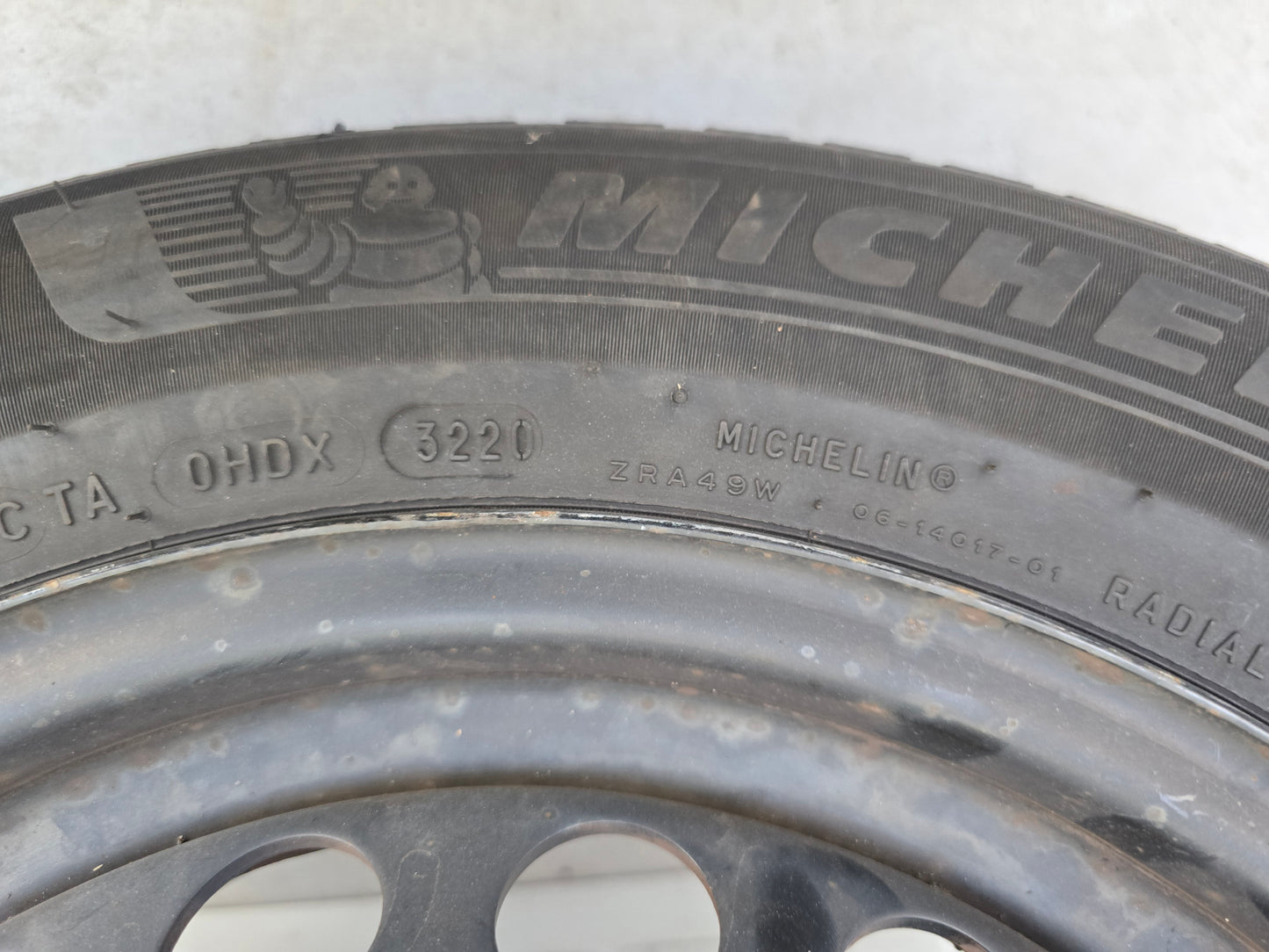 Volkswagen Golf Caddy Audi A3 15 inch velgen winterbanden Michelin