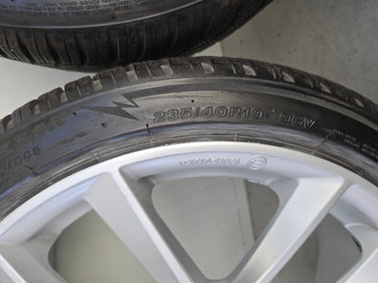 Tesla Model 3 19 inch velgen winterbanden Bridgestone Hyper Silver