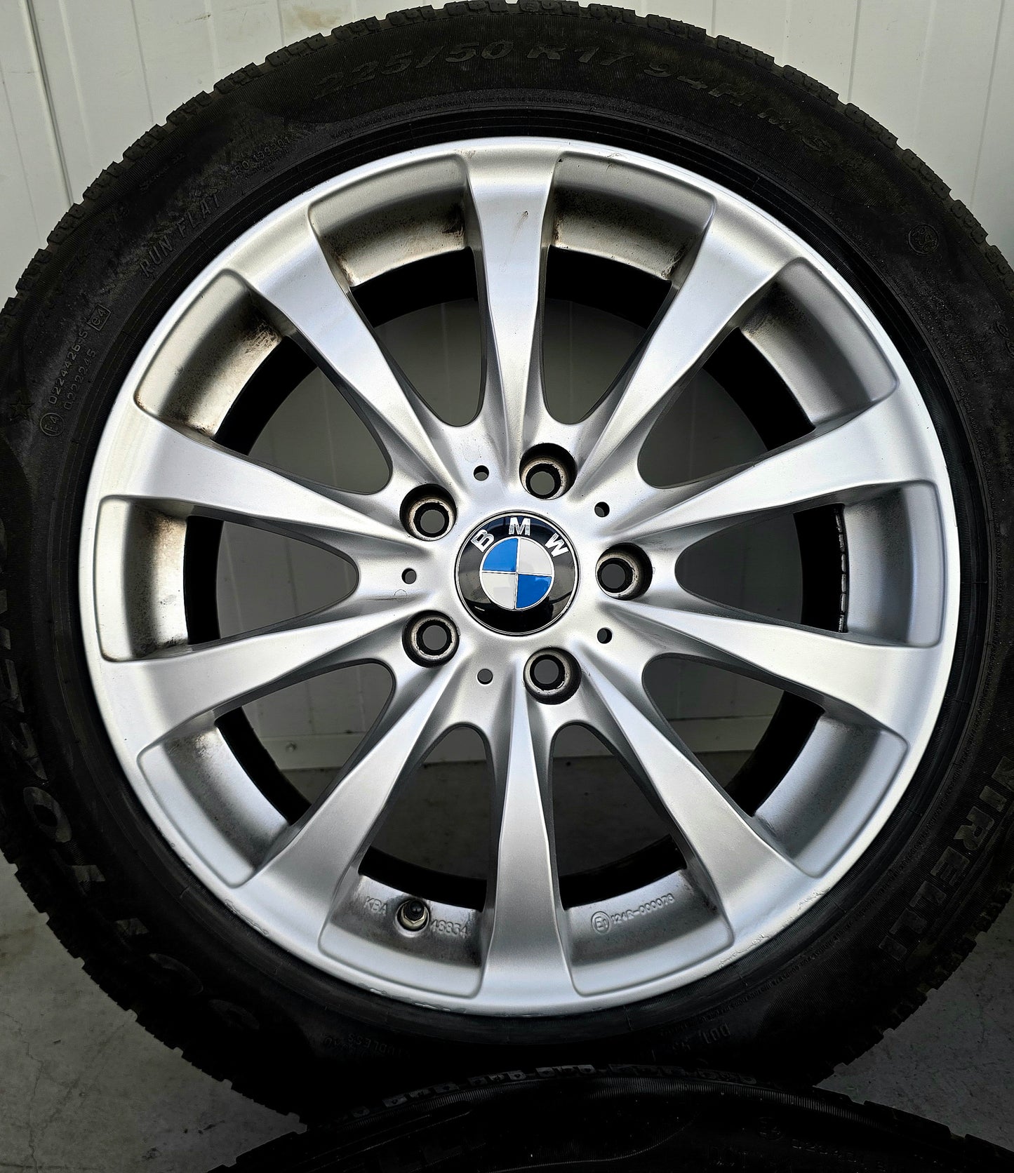BMW 1 Serie 2 Serie 3 Serie 17 inch velgen winterbanden Pirelli 5x120