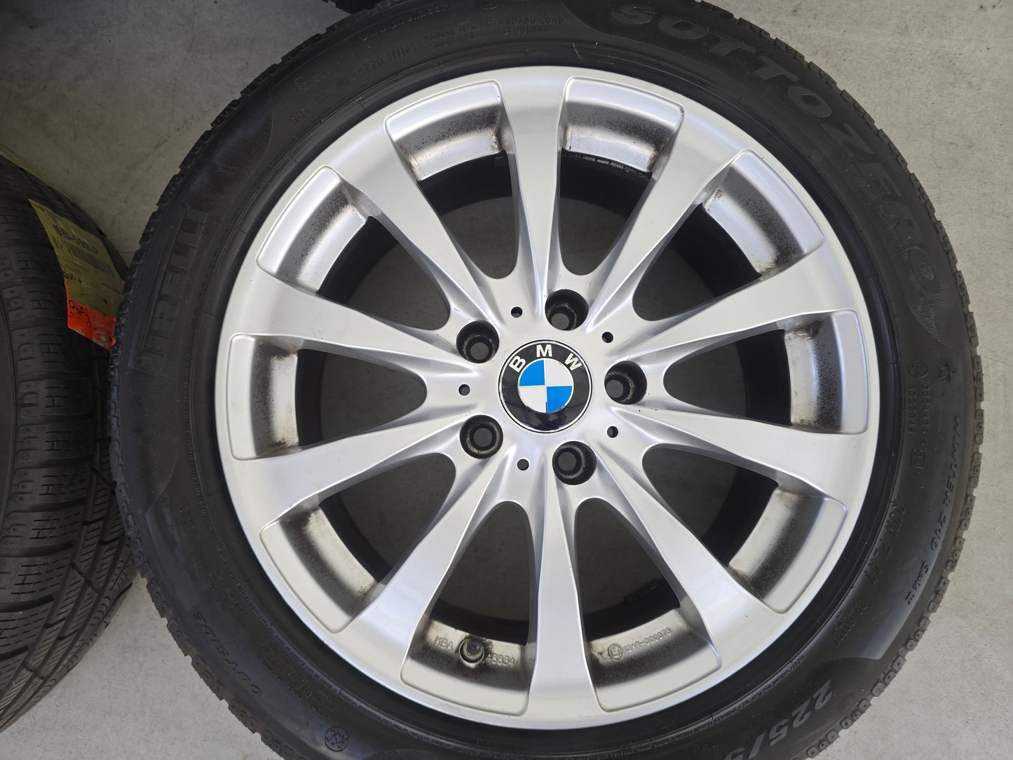 BMW 1 Serie 2 Serie 3 Serie 17 inch velgen winterbanden Pirelli 5x120