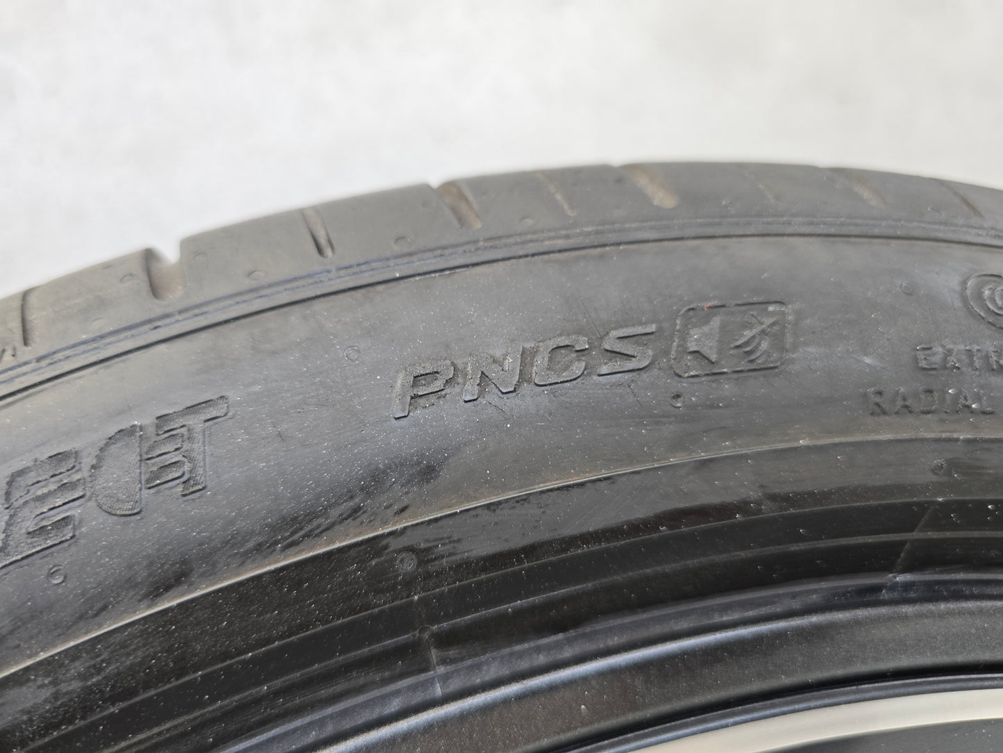 BMW iX 1021M 22 inch velgen zomerbanden Pirelli M Sport OEM