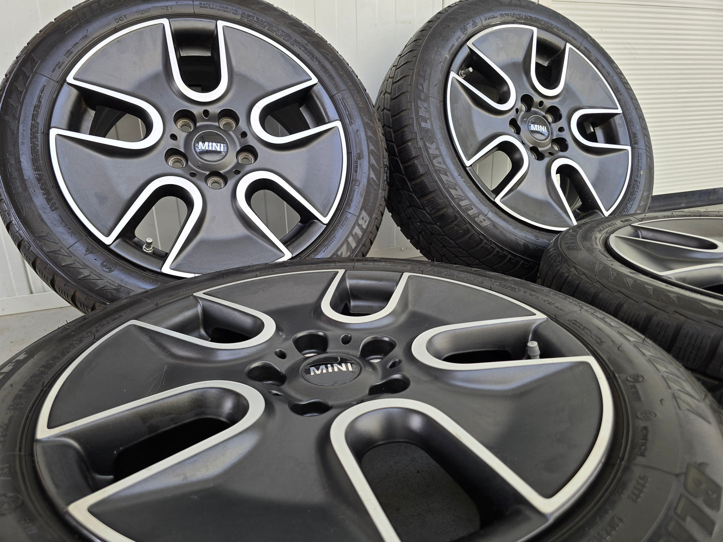MINI Countryman Paceman R60 R61 17 inch velgen winterbanden Bridgestone