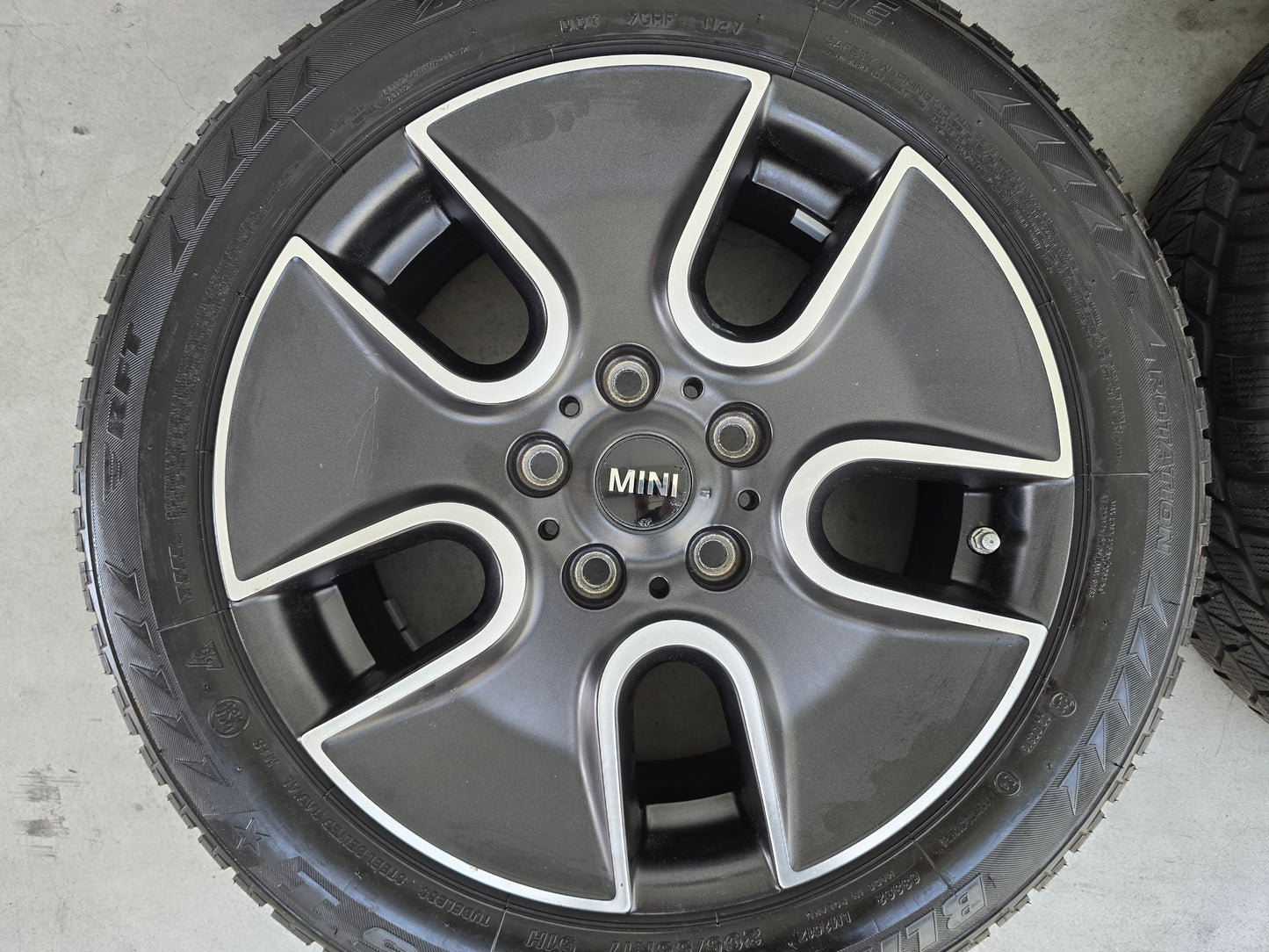 MINI Countryman Paceman R60 R61 17 inch velgen winterbanden Bridgestone