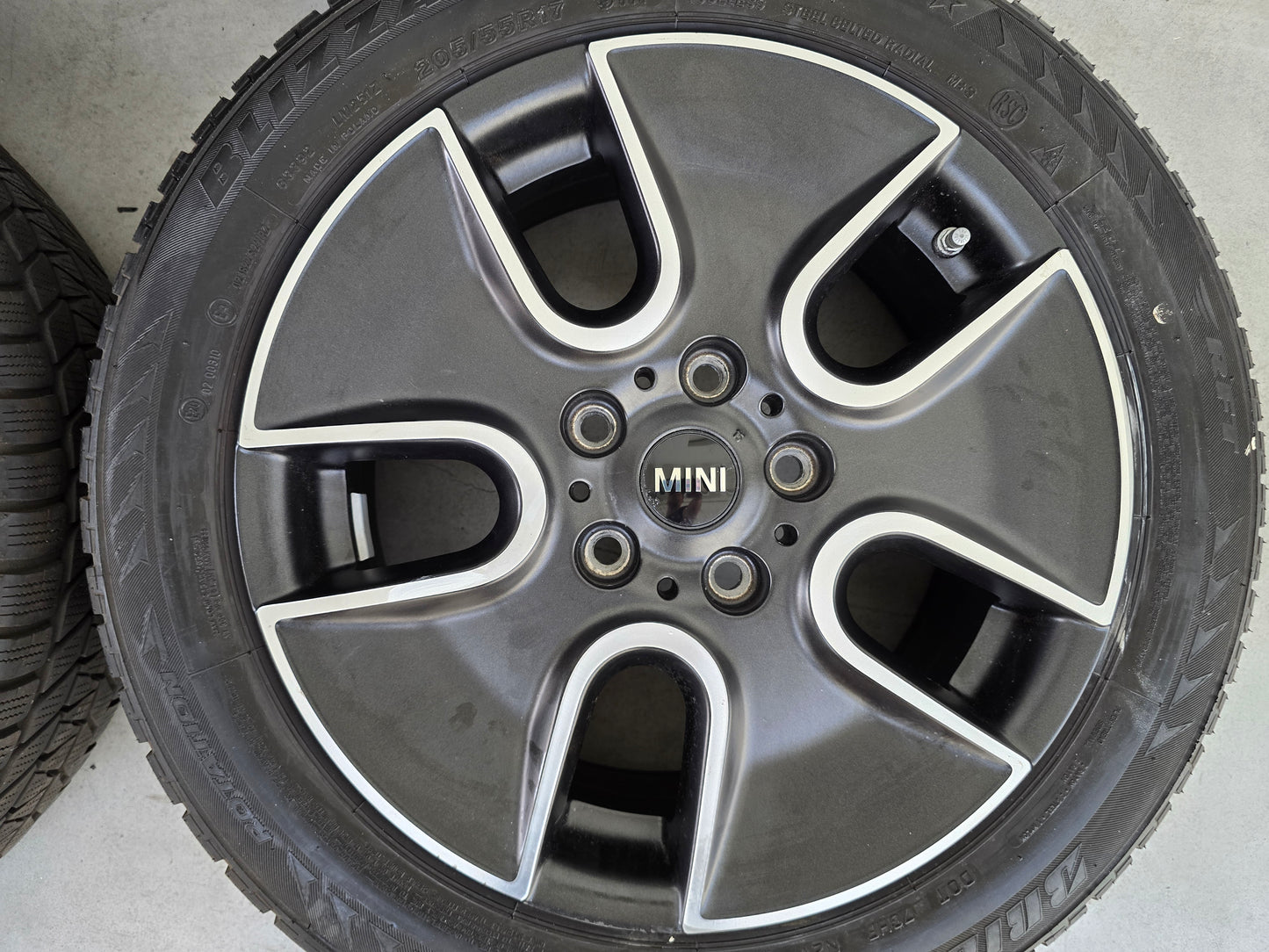 MINI Countryman Paceman R60 R61 17 inch velgen winterbanden Bridgestone