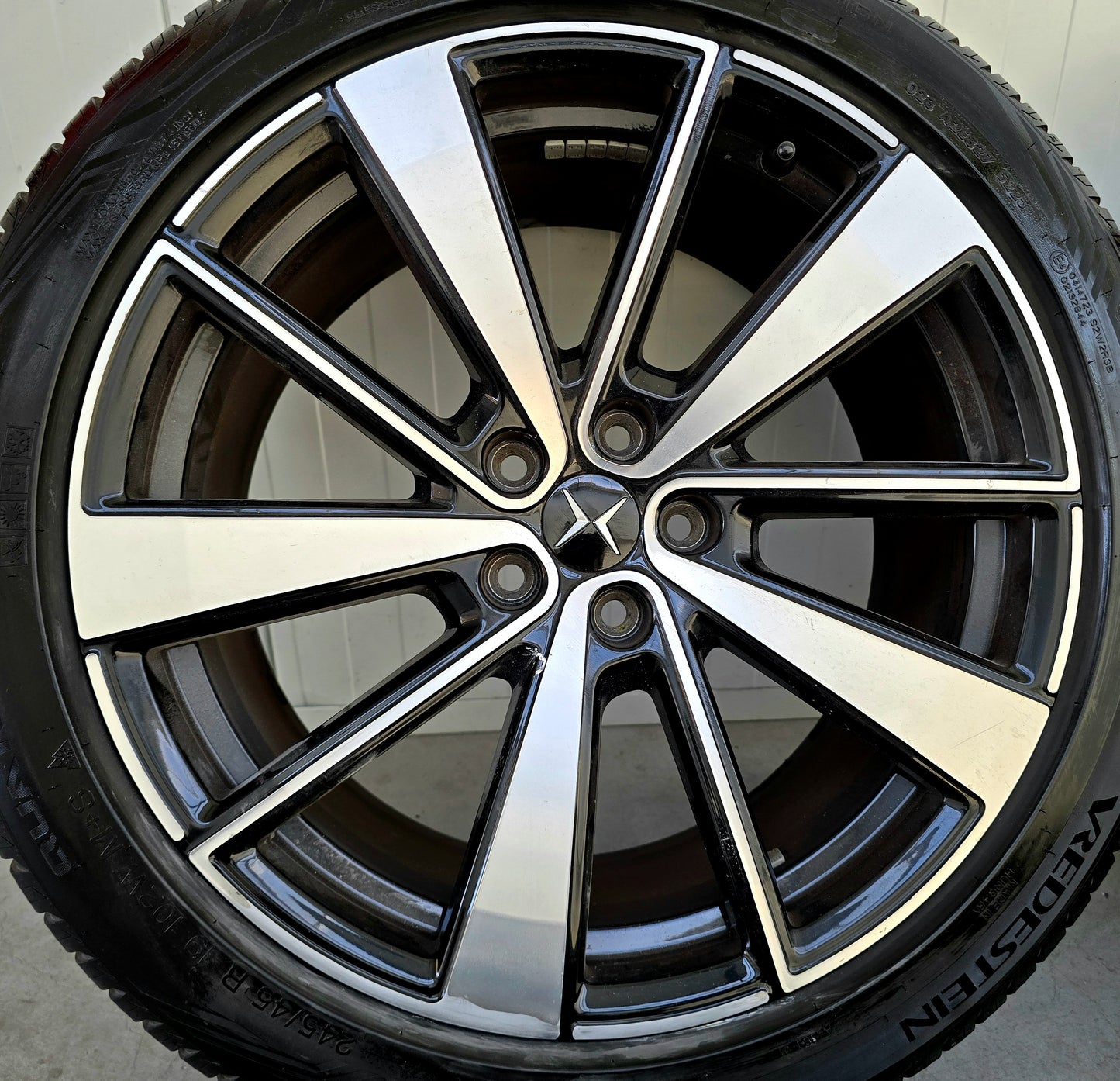 Polestar 19 inch sport velgen 5x108 demo All Season Volvo Lynk & Co