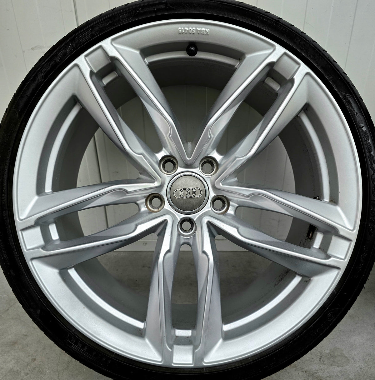 Audi A3 A4 A5 A6 VW Golf Passat Seat Leon Skoda Octavia 19 inch velgen