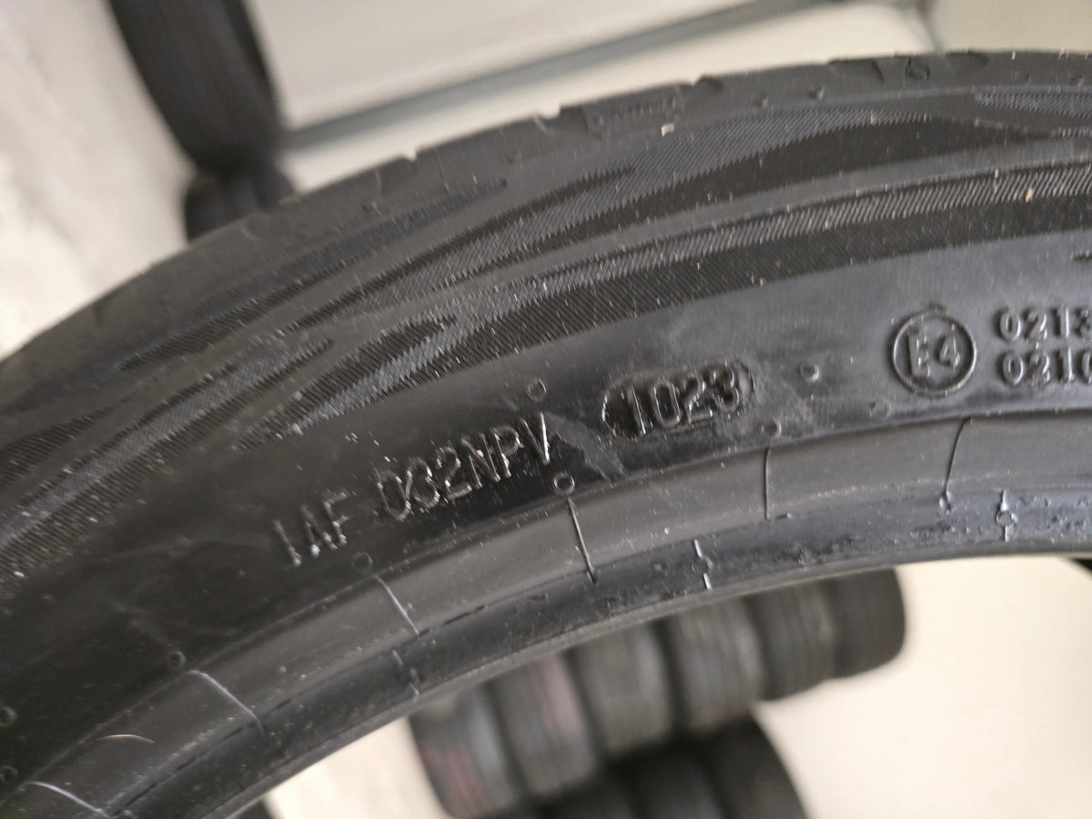 2x Continental 235/45 R21 101T XL Zomerbanden