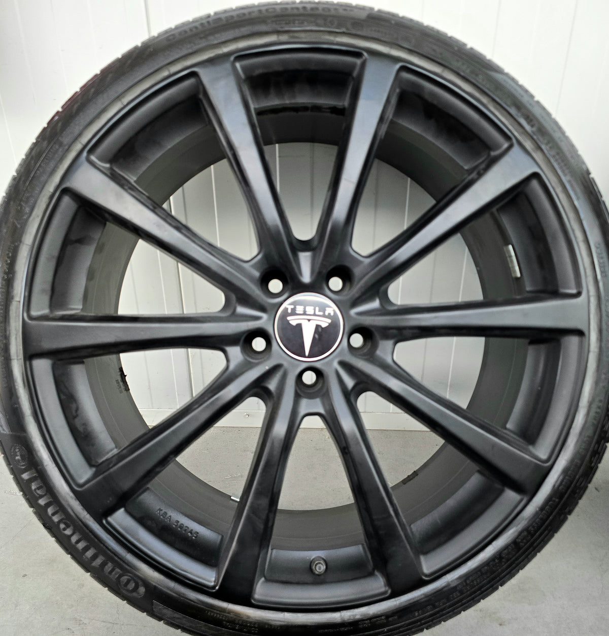 Tesla Model S 21 inch zomerbanden Matt Black velgen TPMS