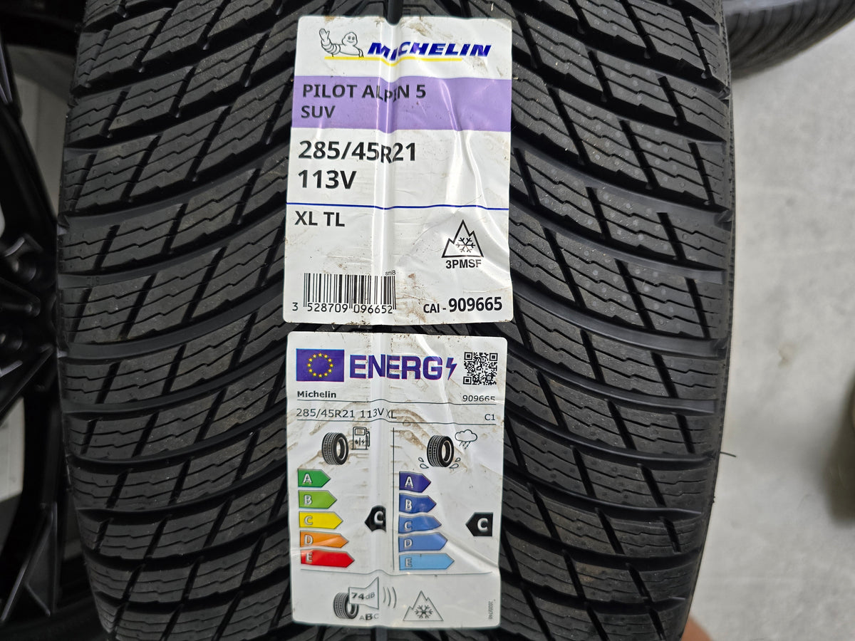NIEUW Kia EV9 21 inch winterbanden velgen deep black SUV 5x114.3