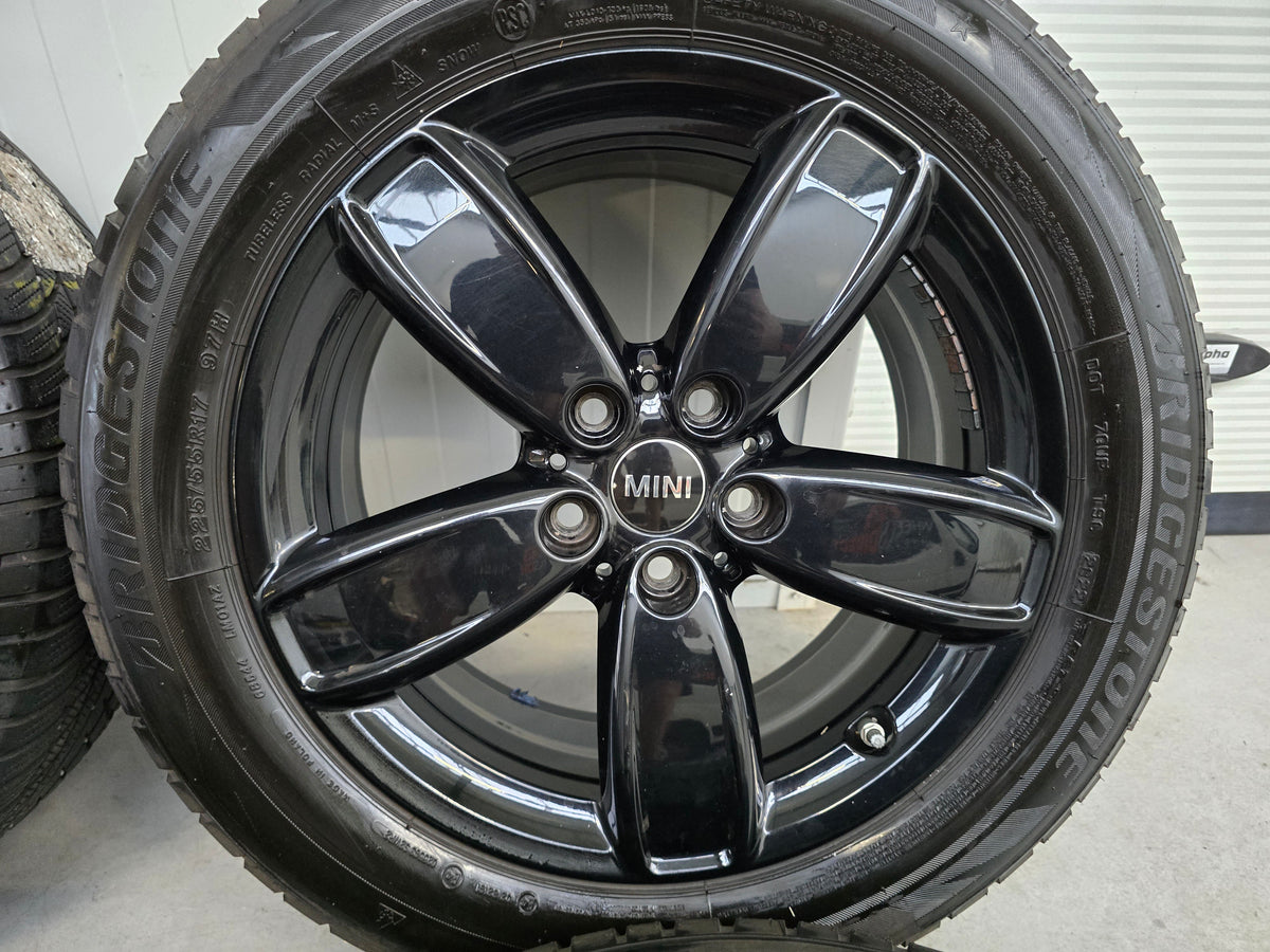 MINI Countryman F60 BMW X1 F48 X2 F39 17 inch winterbanden 531 velgen