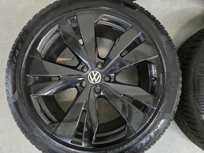 VW ID4 ID5 ID6 ID Buzz 20 inch velgen winterbanden black