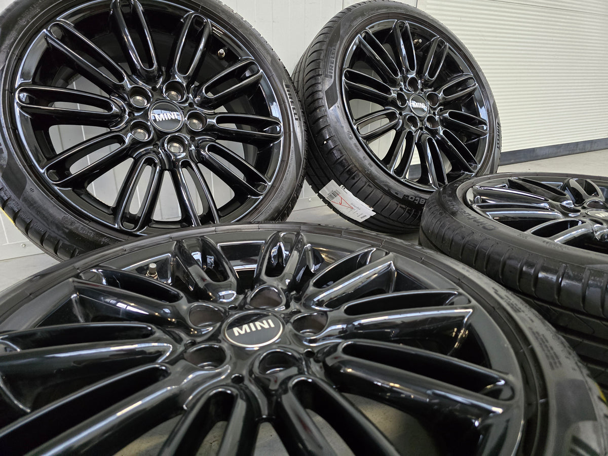 MINI One / Cooper / SE 17 inch zomerbanden velgen DEMO