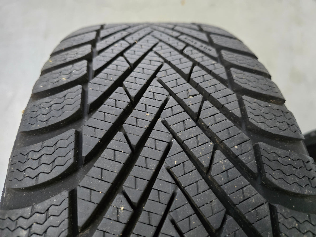 Volvo V40 V60 V50 Ford Focus Mondeo 17 inch winterbanden velgen