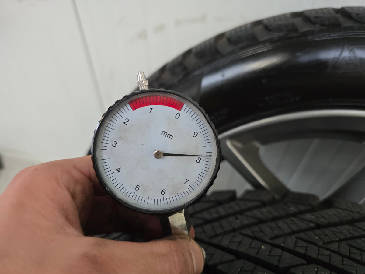 Volvo V40 V60 V50 Ford Focus Mondeo 17 inch winterbanden velgen