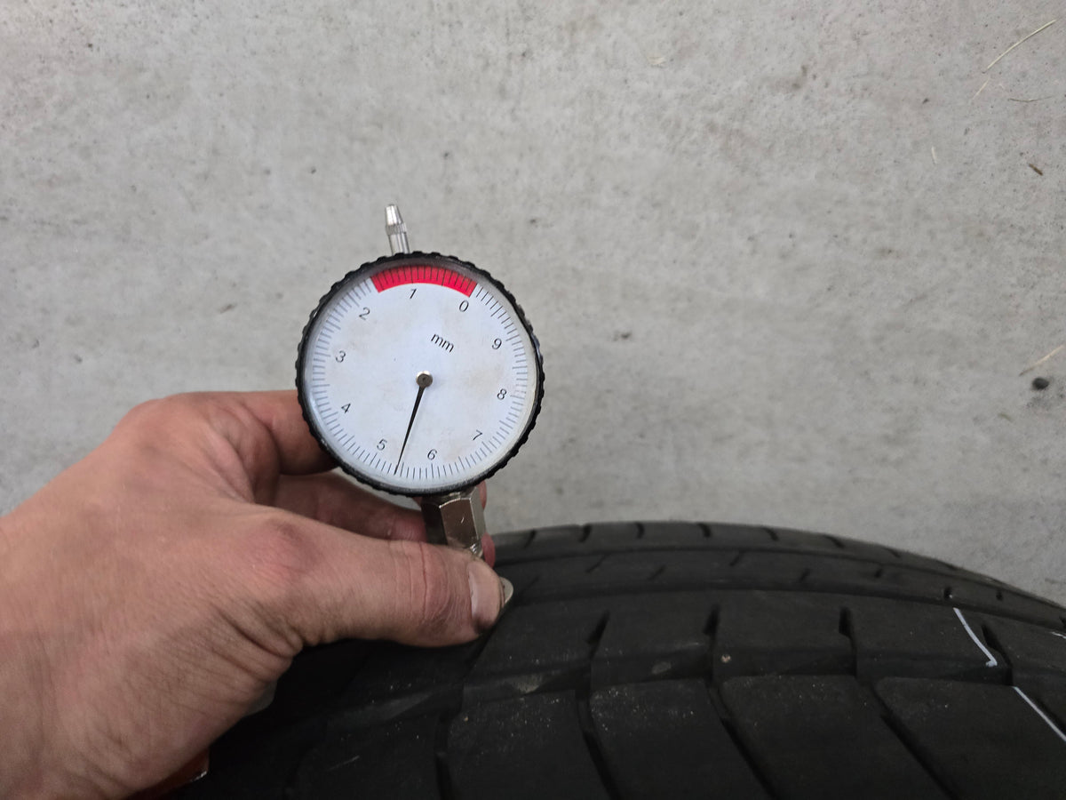 BMW i3 20 inch zomerbanden breedset 431 velgen OEM