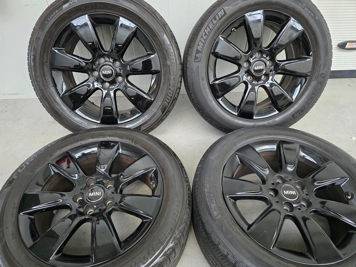 MINI Countryman F60 BMW X1 F48 X2 F39 17 inch zomerbanden velgen
