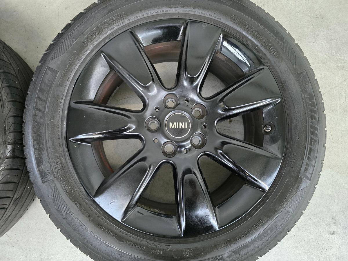 MINI Countryman F60 BMW X1 F48 X2 F39 17 inch zomerbanden velgen