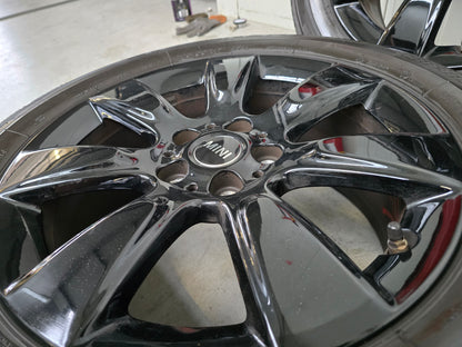MINI Countryman F60 BMW X1 F48 X2 F39 17 inch zomerbanden velgen