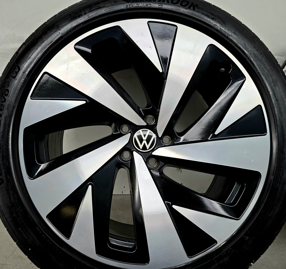 VW ID4 ID5 ID6 Audi Q4 Skoda Enyaq 20 inch zomerbanden breedset