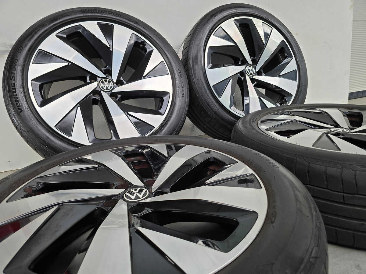 VW ID4 ID5 ID6 Audi Q4 Skoda Enyaq 20 inch zomerbanden breedset
