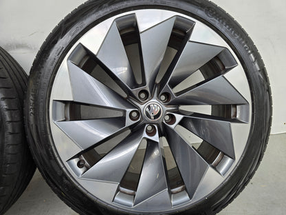 Skoda Enyac VW ID4 ID5 Buzz Betria Supernova 21 inch velgen zomerbanden breedset
