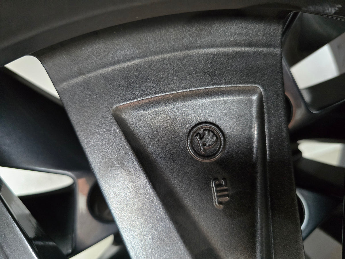 Skoda Enyac VW ID4 ID5 Buzz Betria Supernova 21 inch velgen zomerbanden breedset