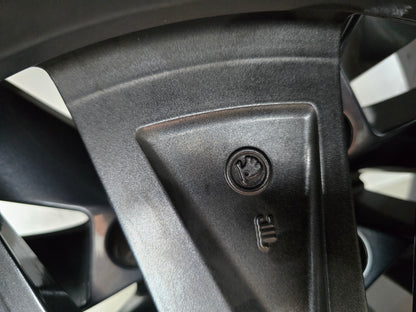 Skoda Enyac VW ID4 ID5 Buzz Betria Supernova 21 inch velgen zomerbanden breedset