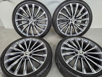 Skoda Octavia RS 19 inch zomerbanden velgen OEM Audi A3 VW Golf Seat Leon