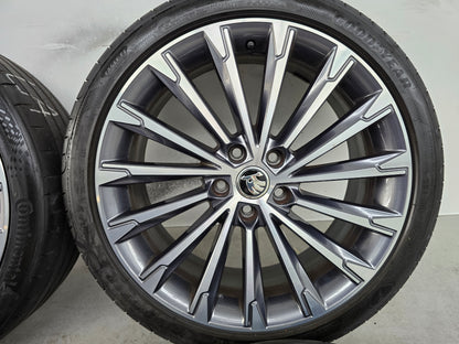 Skoda Octavia RS 19 inch zomerbanden velgen OEM Audi A3 VW Golf Seat Leon